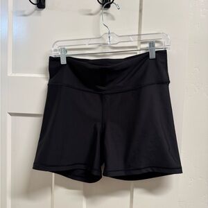 Old Navy Women's High-rise Bike Shorts, size large SET OF 4